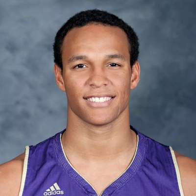 Aaron Williams headshot