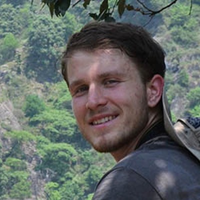 Josef Simme headshot