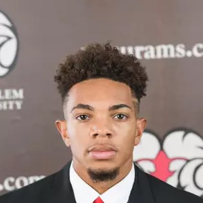 Xavier Mills headshot